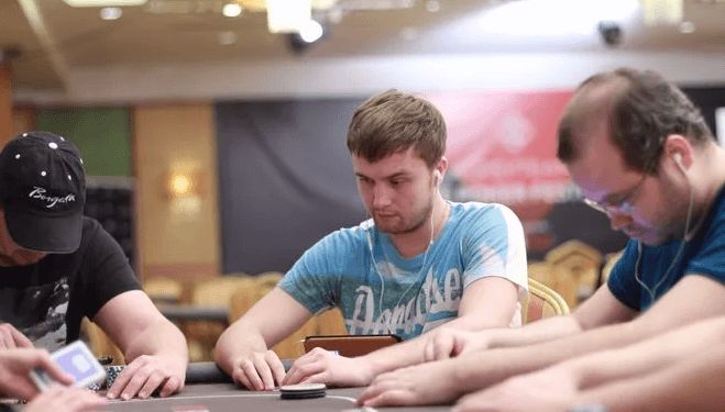 Павел Колинковский выиграл суперхайройллер